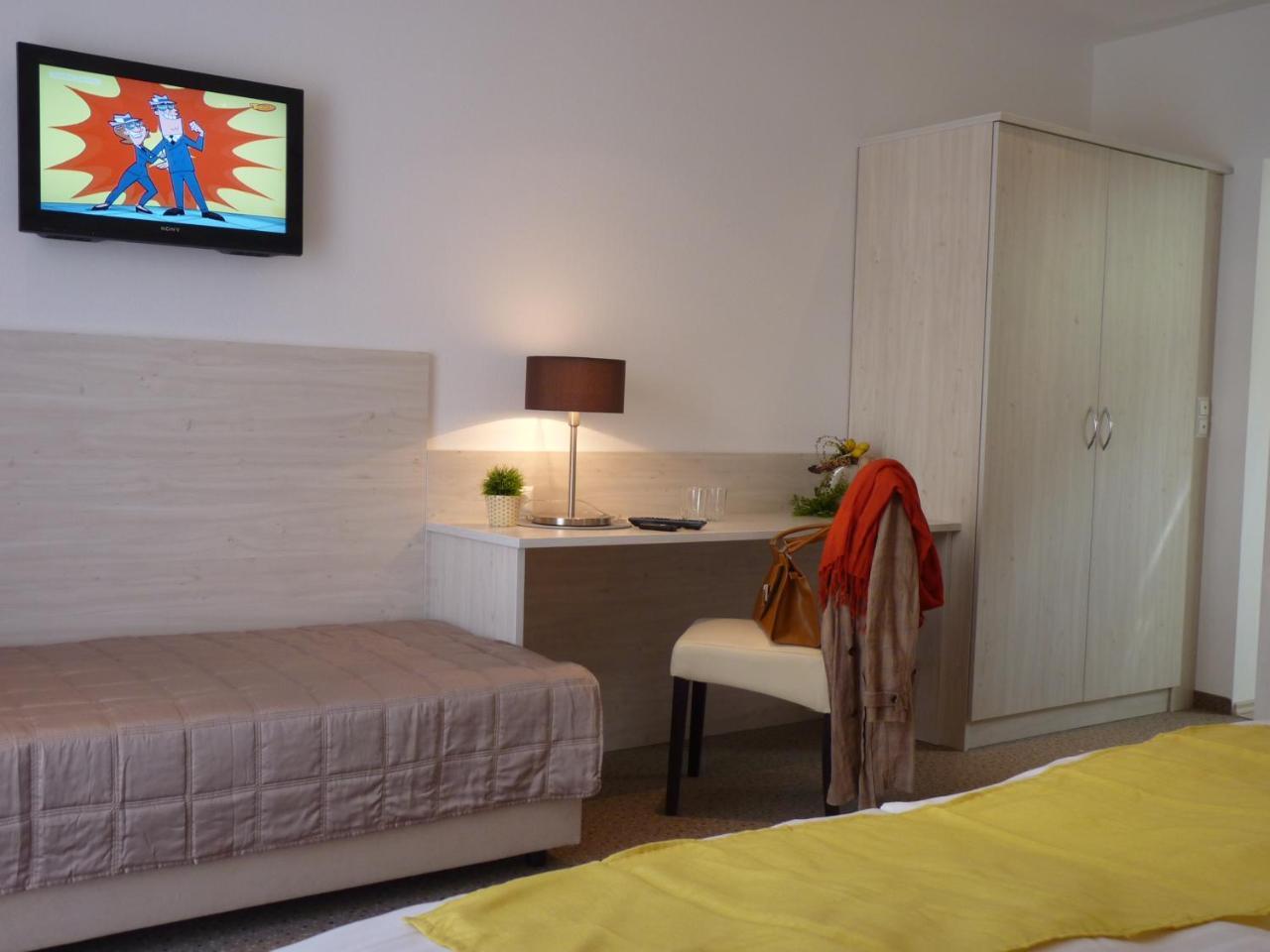Hotel Blie, Bed & Breakfast, Self Check-In Horn Esterno foto
